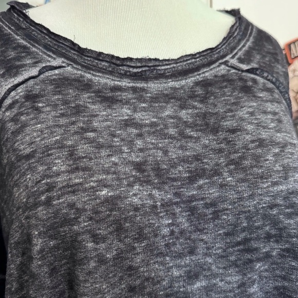 We The Free Oversized Burnout High Low Tunic Long Sleeve Thin Sweater XSMALL - Picture 3 of 9